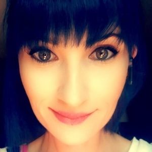 Meet your Posher, Cheryl